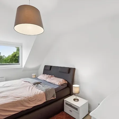 Aarper Boutique I Messe, Airport, Netflix & Forest Apartment